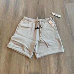 NWT Essentials Fear Of God Sweatshorts Smoke Small, Medium